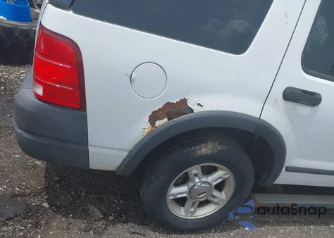 2004 Ford Explorer Xls z USA, uszkodzony, nr VIN 1FMZU72KX4UB30784